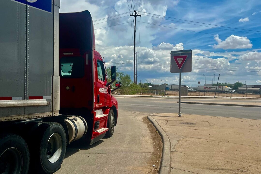 Investment chills grip Mexico, amid trade and judicial turmoil